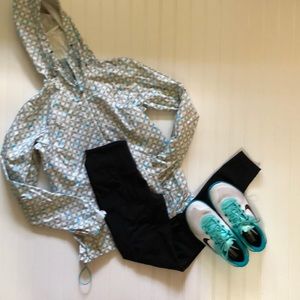 Eddie Bauer Raincoat | Blue & White Pattern